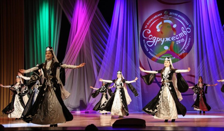 Ансамбль "Сийг" представит Ингушетию на фестивале "Симфония звезд" и "GLOBAL ASIA".
